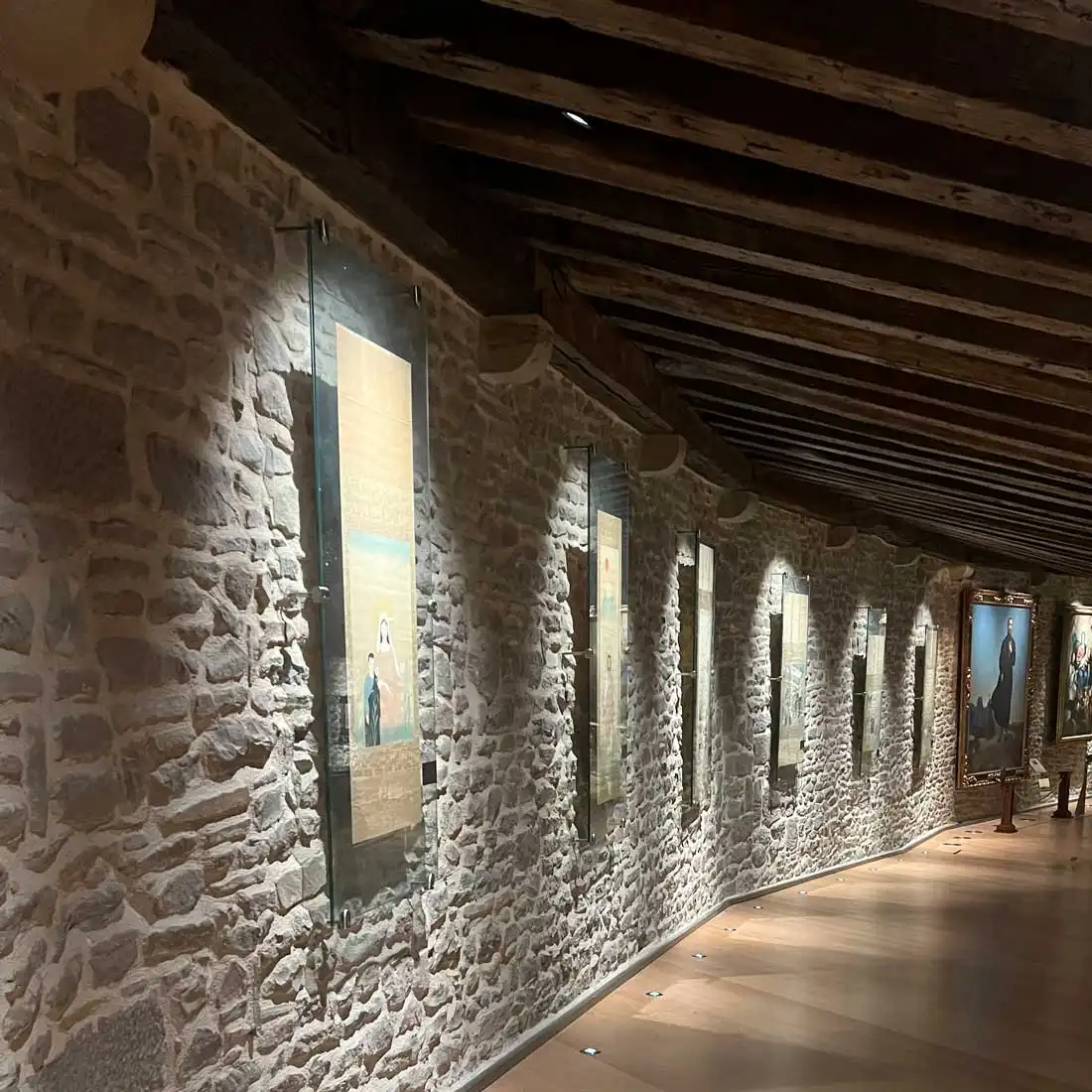 Iluminación del museo Castillo de Javier, zona dioramas.
