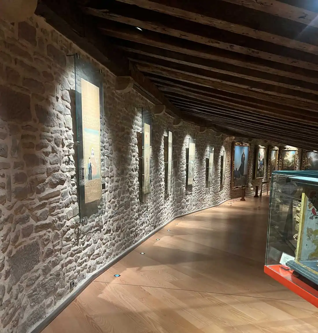 Iluminación del museo Castillo de Javier.